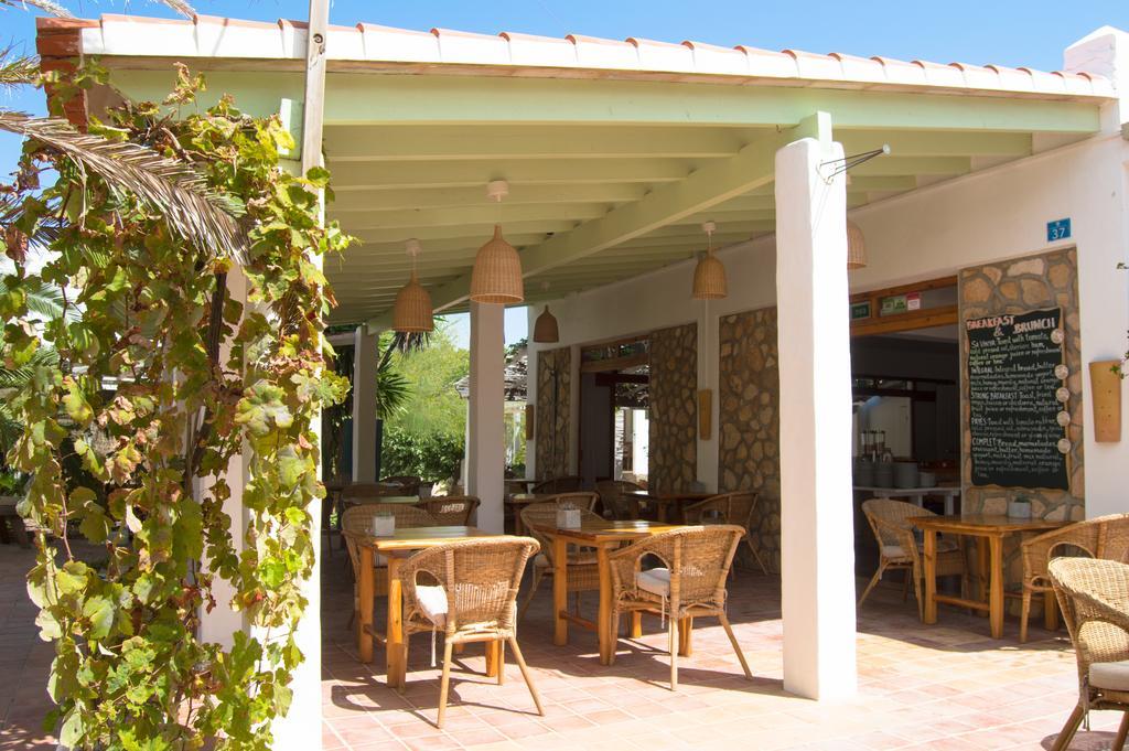Hostal Mayans Es Pujols Buitenkant foto