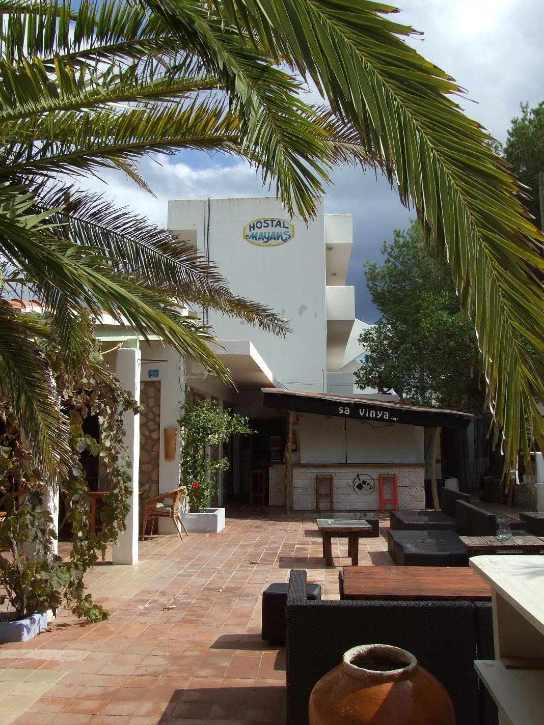 Hostal Mayans Es Pujols Buitenkant foto