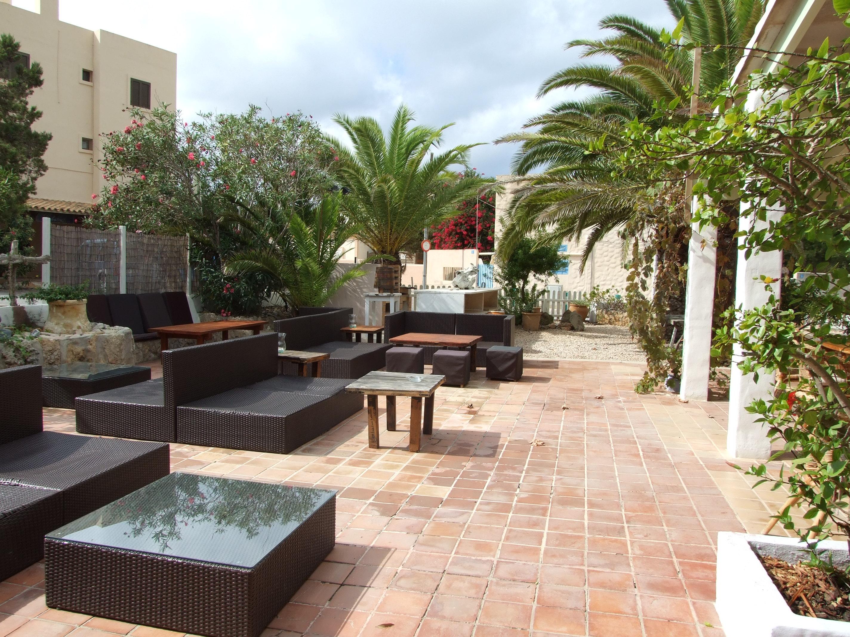 Hostal Mayans Es Pujols Buitenkant foto
