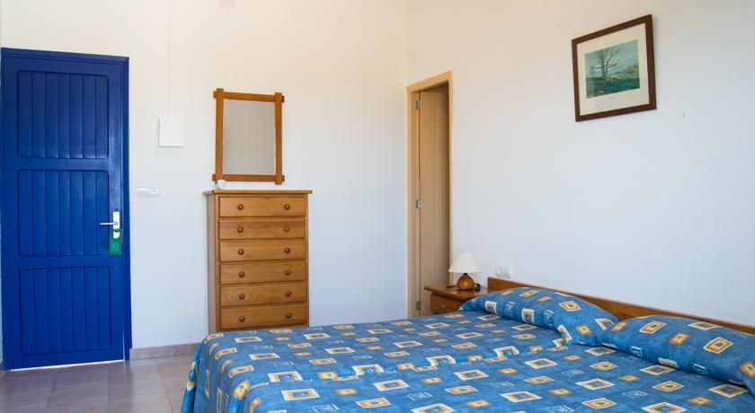 Hostal Mayans Es Pujols Buitenkant foto
